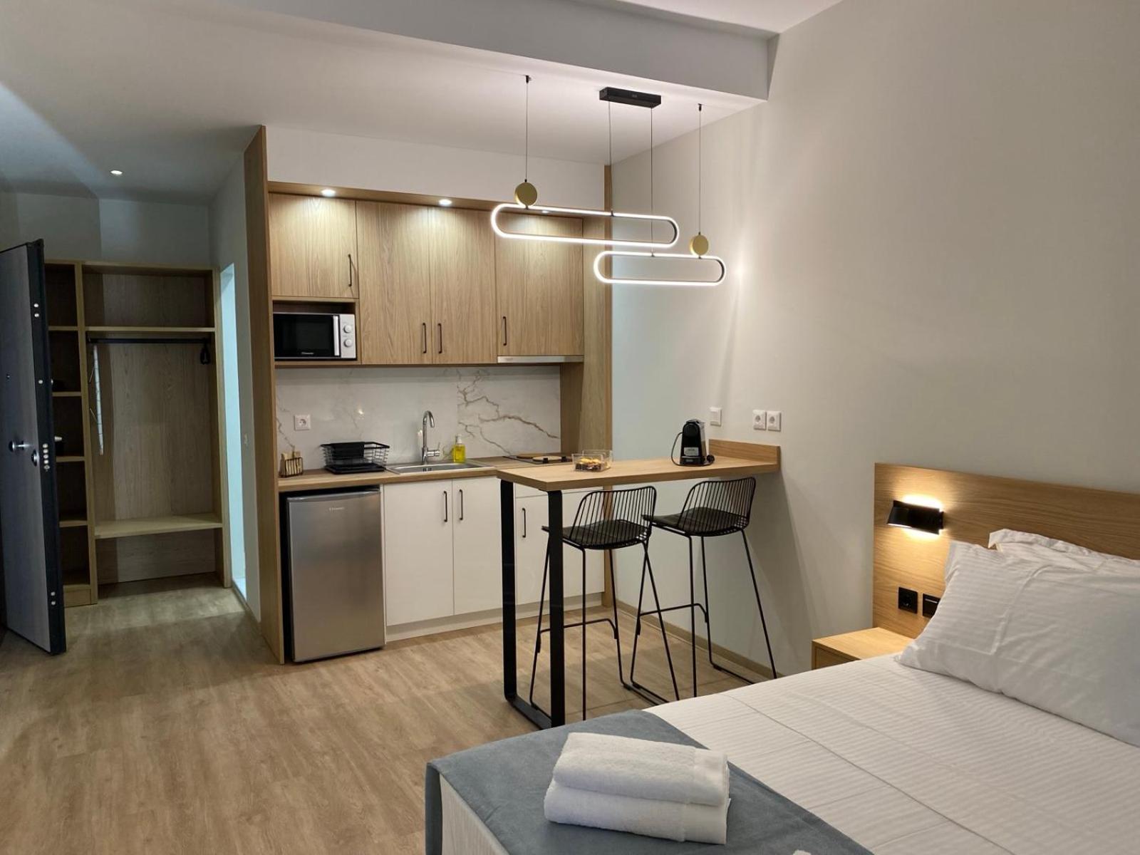 Apartment Glance
